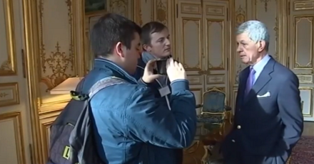 Ecole de Journalisme EFJ - Les étudiants de l'EFJ en action à Matignon